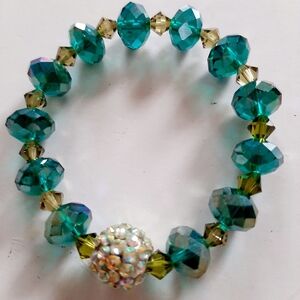 Elegant Green Crystal Bracelet